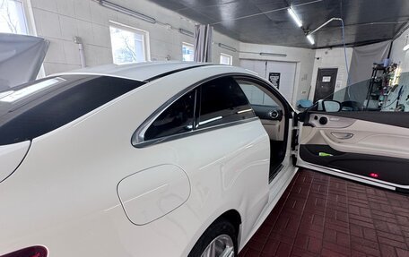 Mercedes-Benz E-Класс, 2018 год, 3 690 000 рублей, 5 фотография