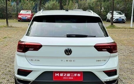 Volkswagen T-Roc I, 2022 год, 1 991 000 рублей, 6 фотография