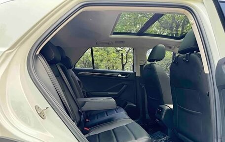 Volkswagen T-Roc I, 2022 год, 1 991 000 рублей, 17 фотография