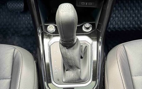 Volkswagen T-Roc I, 2022 год, 1 991 000 рублей, 13 фотография