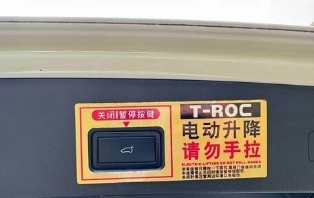 Volkswagen T-Roc I, 2022 год, 1 991 000 рублей, 19 фотография