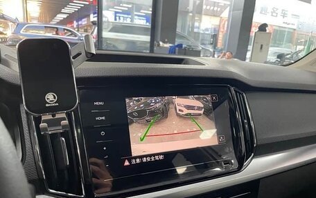 Skoda Kamiq I, 2022 год, 1 896 000 рублей, 10 фотография