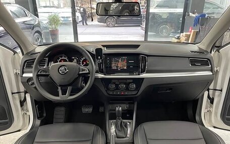 Skoda Kamiq I, 2022 год, 1 896 000 рублей, 7 фотография