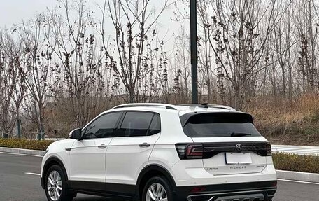 Volkswagen T-Cross I, 2022 год, 1 818 000 рублей, 6 фотография