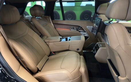 Land Rover Range Rover IV рестайлинг, 2024 год, 20 900 000 рублей, 2 фотография