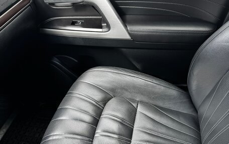 Toyota Land Cruiser 200, 2019 год, 7 850 000 рублей, 13 фотография