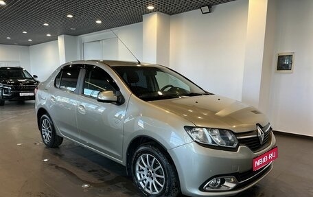 Renault Logan II, 2018 год, 918 000 рублей, 1 фотография