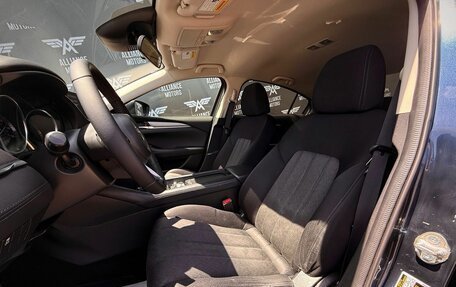 Mazda 6, 2018 год, 1 900 000 рублей, 10 фотография