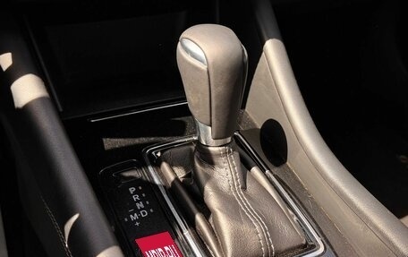 Mazda 6, 2018 год, 1 900 000 рублей, 22 фотография