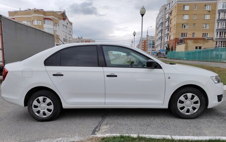 Skoda Rapid I, 2016 год, 915 000 рублей, 4 фотография