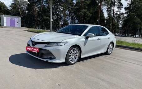 Toyota Camry, 2020 год, 3 300 000 рублей, 6 фотография