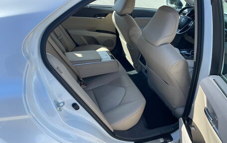 Toyota Camry, 2020 год, 3 300 000 рублей, 20 фотография