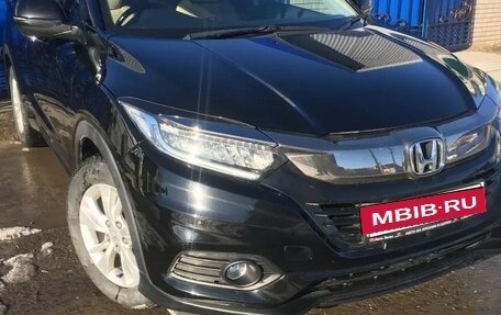 Honda Vezel, 2019 год, 1 890 000 рублей, 2 фотография
