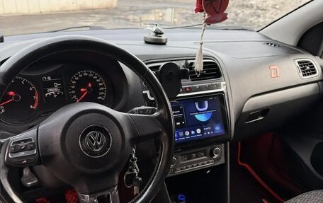 Volkswagen Polo VI (EU Market), 2015 год, 650 000 рублей, 4 фотография