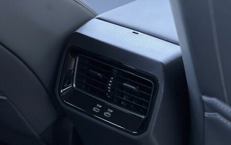 Toyota RAV4, 2026 год, 5 190 000 рублей, 25 фотография