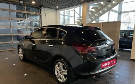 Opel Astra J, 2014 год, 825 000 рублей, 5 фотография