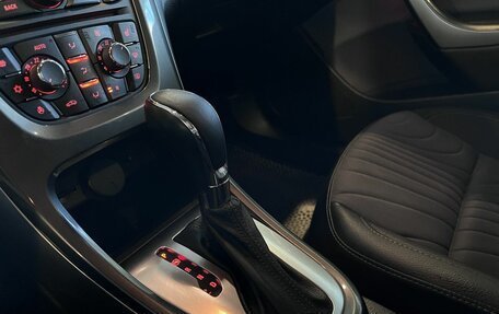 Opel Astra J, 2014 год, 825 000 рублей, 31 фотография