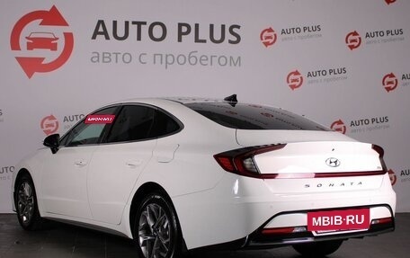 Hyundai Sonata VIII, 2021 год, 2 600 000 рублей, 2 фотография