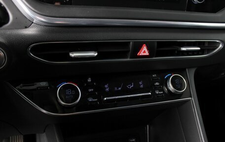 Hyundai Sonata VIII, 2021 год, 2 600 000 рублей, 21 фотография