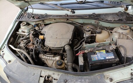 Renault Logan I, 2005 год, 140 000 рублей, 4 фотография