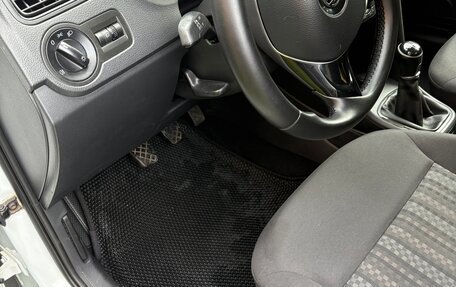 Volkswagen Polo VI (EU Market), 2017 год, 940 000 рублей, 7 фотография