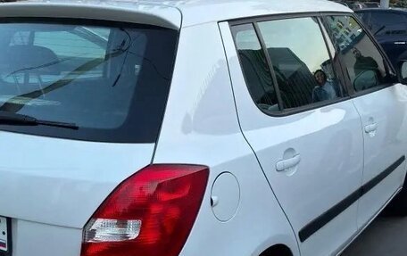 Skoda Fabia II, 2012 год, 650 000 рублей, 3 фотография