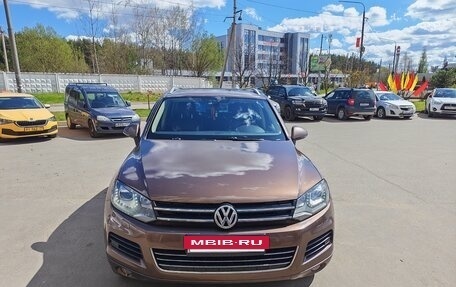Volkswagen Touareg III, 2013 год, 2 250 000 рублей, 2 фотография