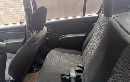 Renault Sandero I, 2012 год, 600 000 рублей, 18 фотография