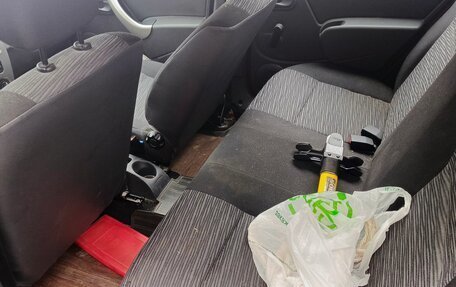 Renault Sandero I, 2012 год, 600 000 рублей, 17 фотография