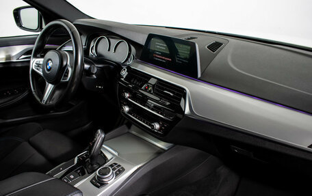 BMW 5 серия, 2020 год, 2 695 000 рублей, 10 фотография