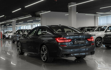 BMW 7 серия, 2018 год, 3 850 000 рублей, 4 фотография