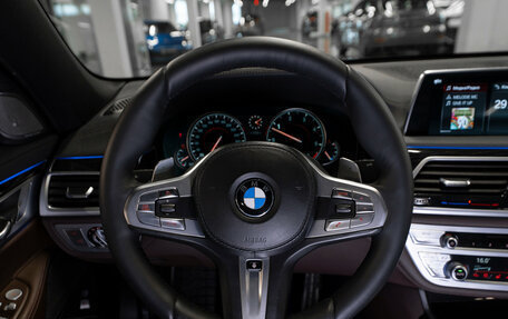 BMW 7 серия, 2018 год, 3 850 000 рублей, 10 фотография