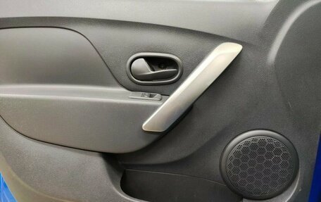 Renault Sandero II рестайлинг, 2017 год, 852 840 рублей, 6 фотография