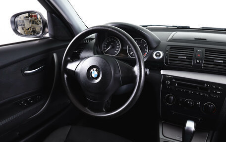 BMW 1 серия, 2011 год, 899 000 рублей, 12 фотография