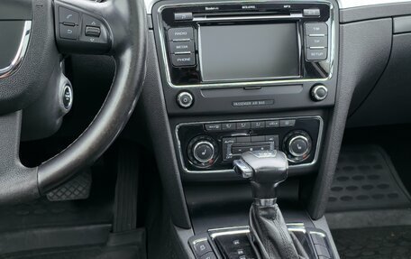 Skoda Superb III рестайлинг, 2011 год, 935 000 рублей, 16 фотография