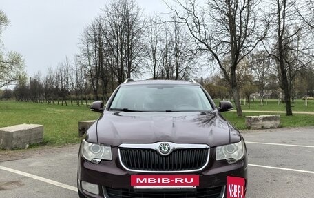 Skoda Superb III рестайлинг, 2011 год, 935 000 рублей, 6 фотография