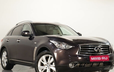 Infiniti QX70, 2013 год, 2 299 000 рублей, 2 фотография