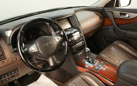 Infiniti QX70, 2013 год, 2 299 000 рублей, 9 фотография