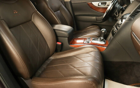 Infiniti QX70, 2013 год, 2 299 000 рублей, 12 фотография