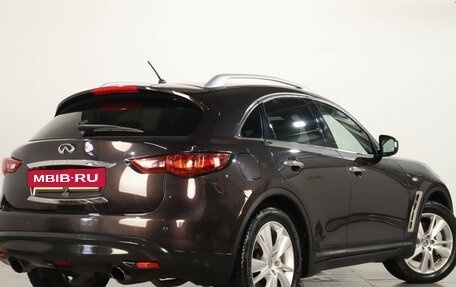 Infiniti QX70, 2013 год, 2 299 000 рублей, 5 фотография