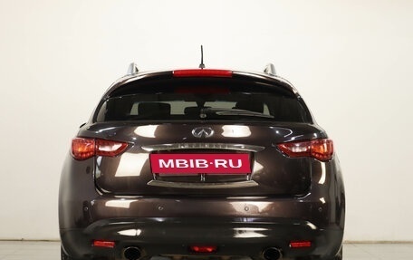 Infiniti QX70, 2013 год, 2 299 000 рублей, 6 фотография