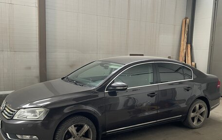 Volkswagen Passat B7, 2011 год, 550 000 рублей, 2 фотография