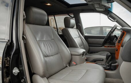Toyota Land Cruiser 100 рестайлинг 2, 2006 год, 1 995 000 рублей, 7 фотография