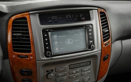 Toyota Land Cruiser 100 рестайлинг 2, 2006 год, 1 995 000 рублей, 12 фотография