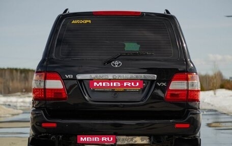 Toyota Land Cruiser 100 рестайлинг 2, 2006 год, 1 995 000 рублей, 5 фотография