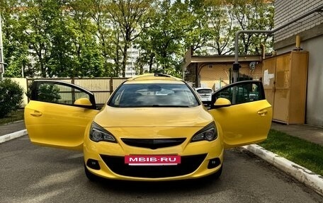 Opel Astra J, 2013 год, 950 000 рублей, 2 фотография