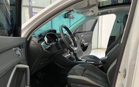 Audi Q3, 2022 год, 2 640 000 рублей, 10 фотография