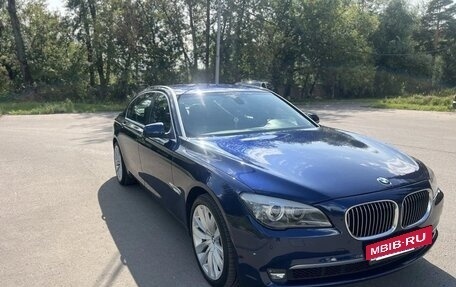 BMW 7 серия, 2011 год, 1 475 000 рублей, 3 фотография