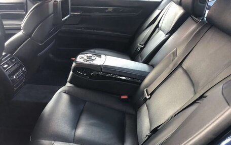 BMW 7 серия, 2011 год, 1 475 000 рублей, 14 фотография