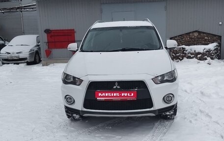 Mitsubishi Outlander III рестайлинг 3, 2010 год, 1 000 000 рублей, 1 фотография
